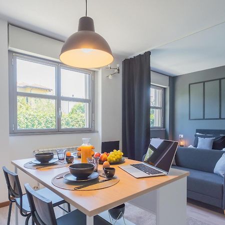 Black Loft Como By Rent All Como Exterior photo