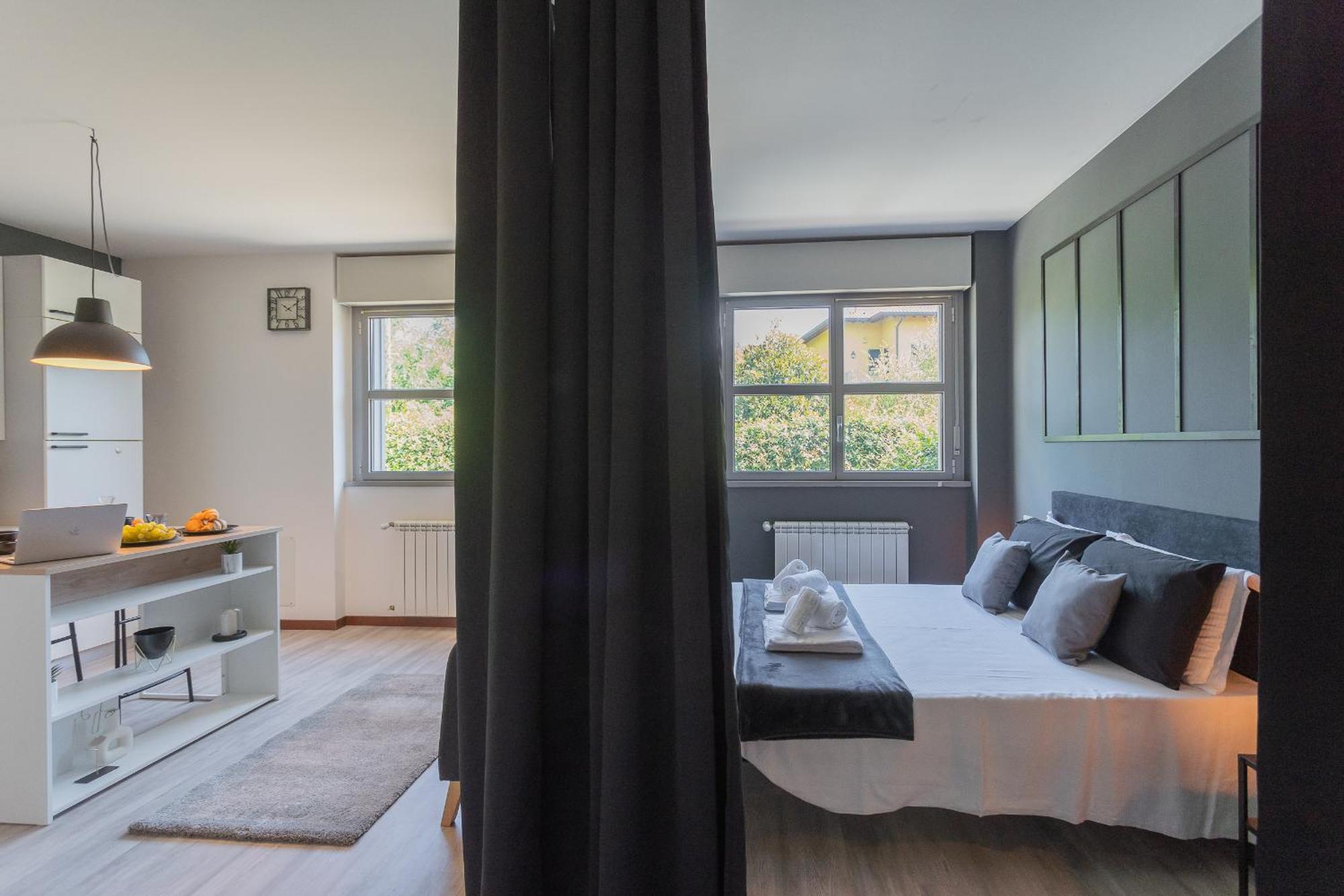 Black Loft Como By Rent All Como Exterior photo