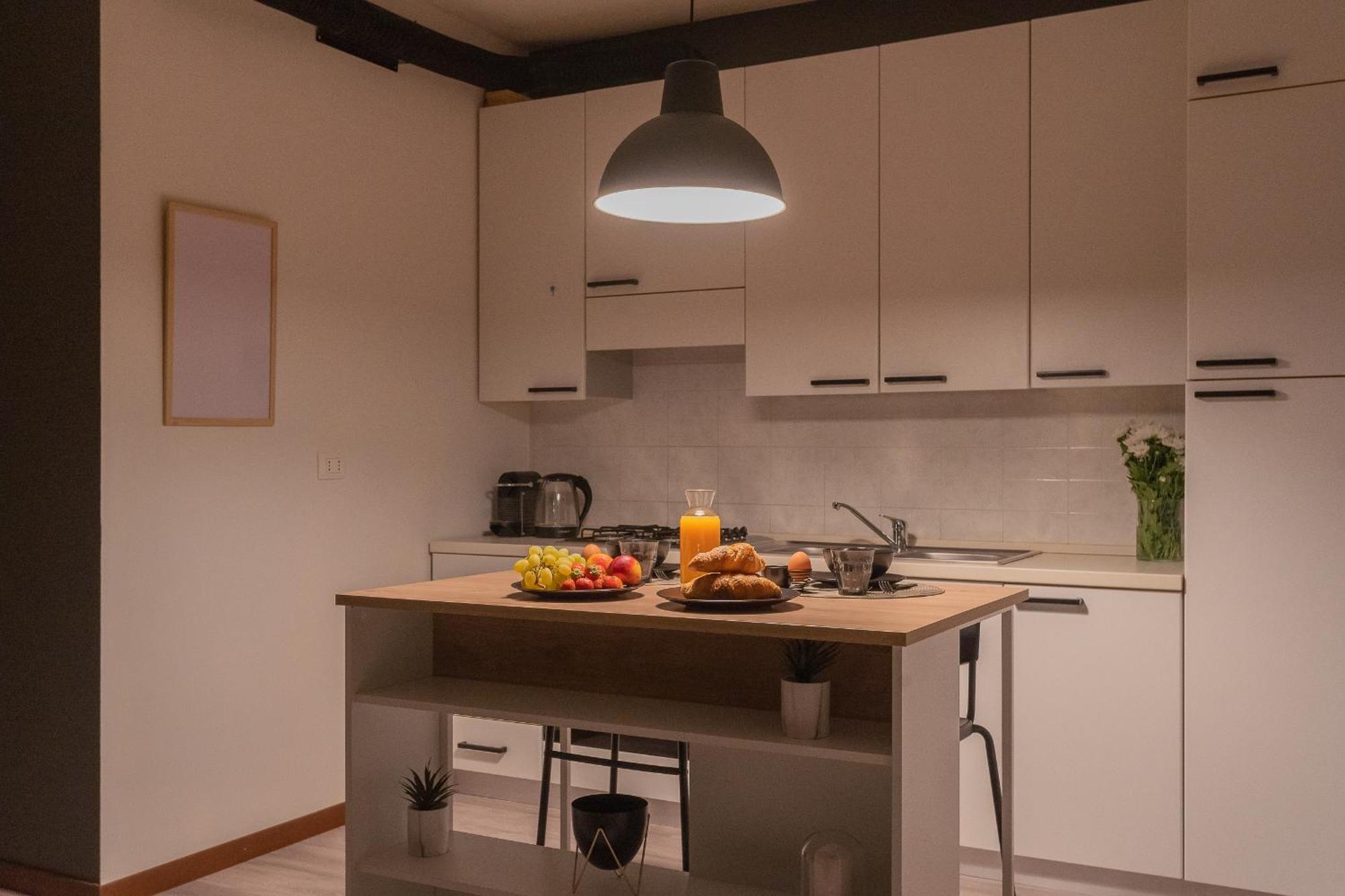 Black Loft Como By Rent All Como Exterior photo