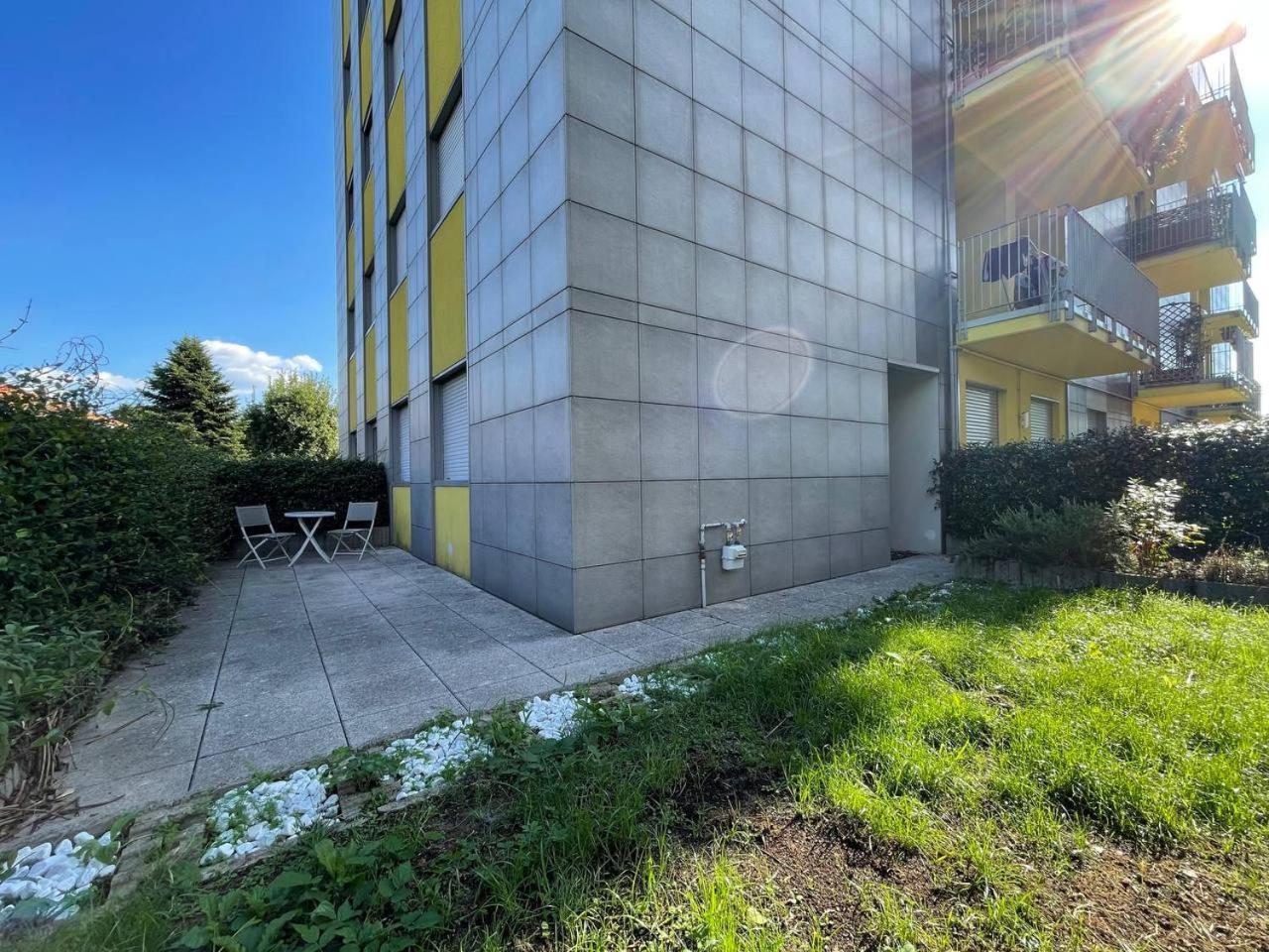 Black Loft Como By Rent All Como Exterior photo