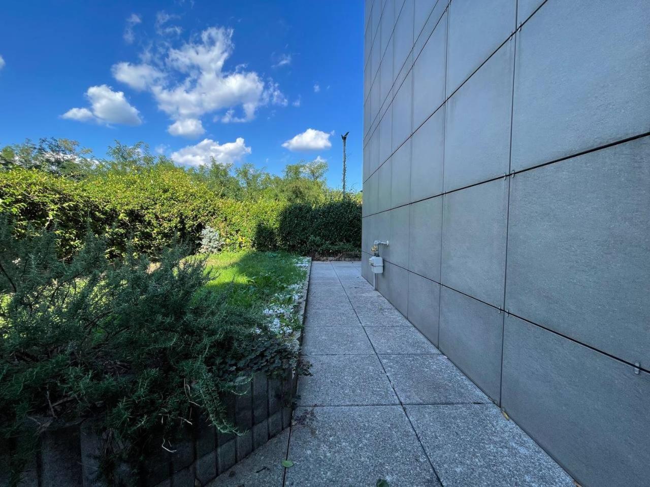 Black Loft Como By Rent All Como Exterior photo
