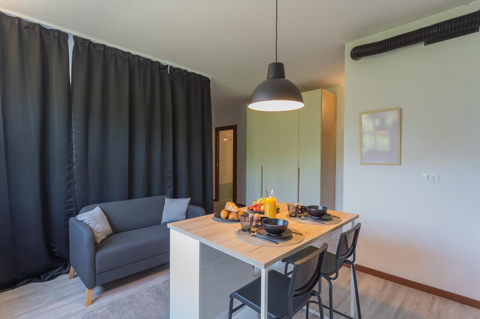 Black Loft Como By Rent All Como Exterior photo